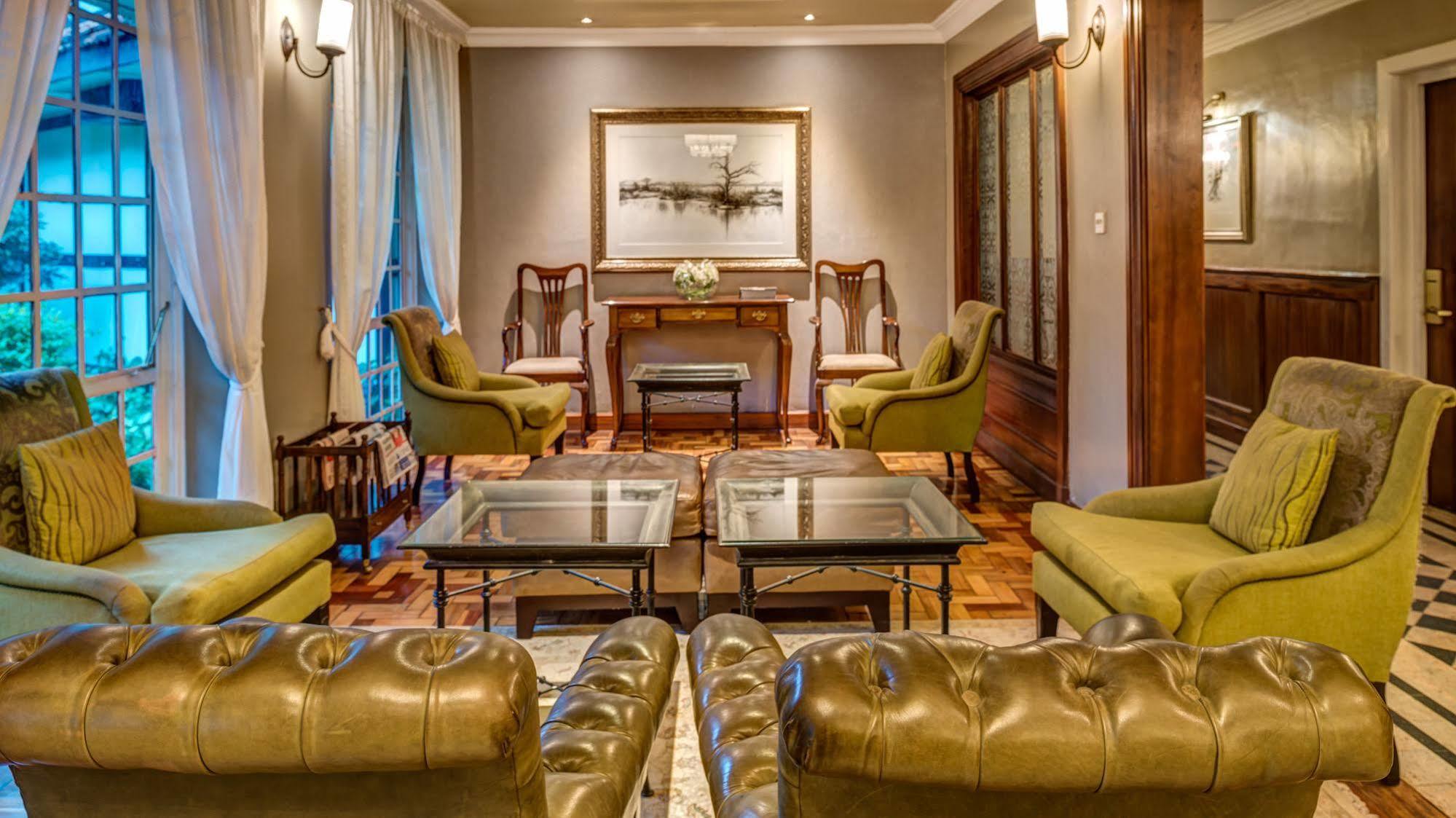 Southern Sun Mayfair Nairobi Extérieur photo