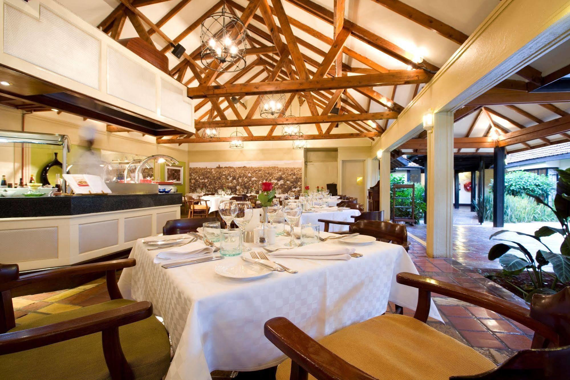 Southern Sun Mayfair Nairobi Extérieur photo