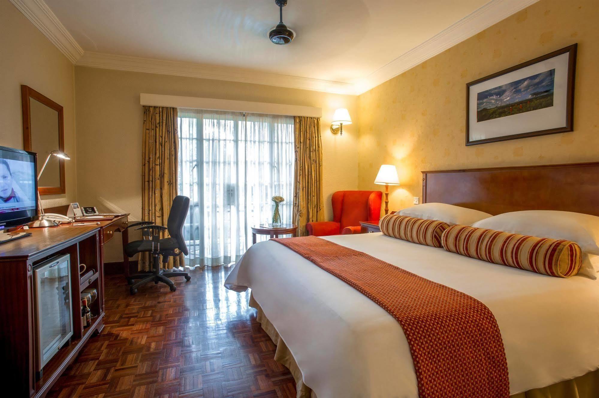 Southern Sun Mayfair Nairobi Extérieur photo