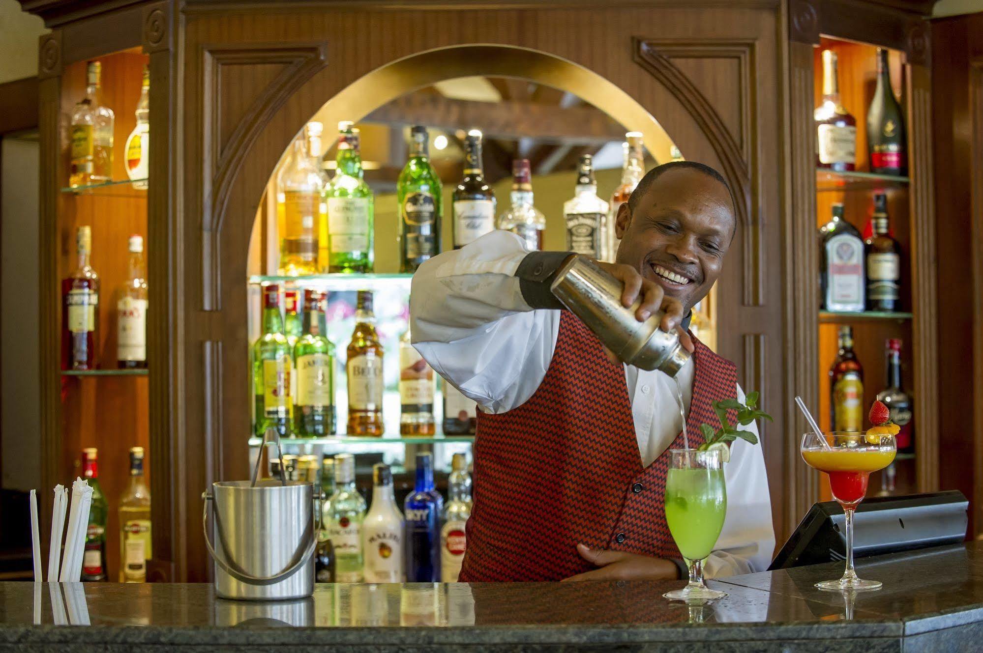 Southern Sun Mayfair Nairobi Extérieur photo